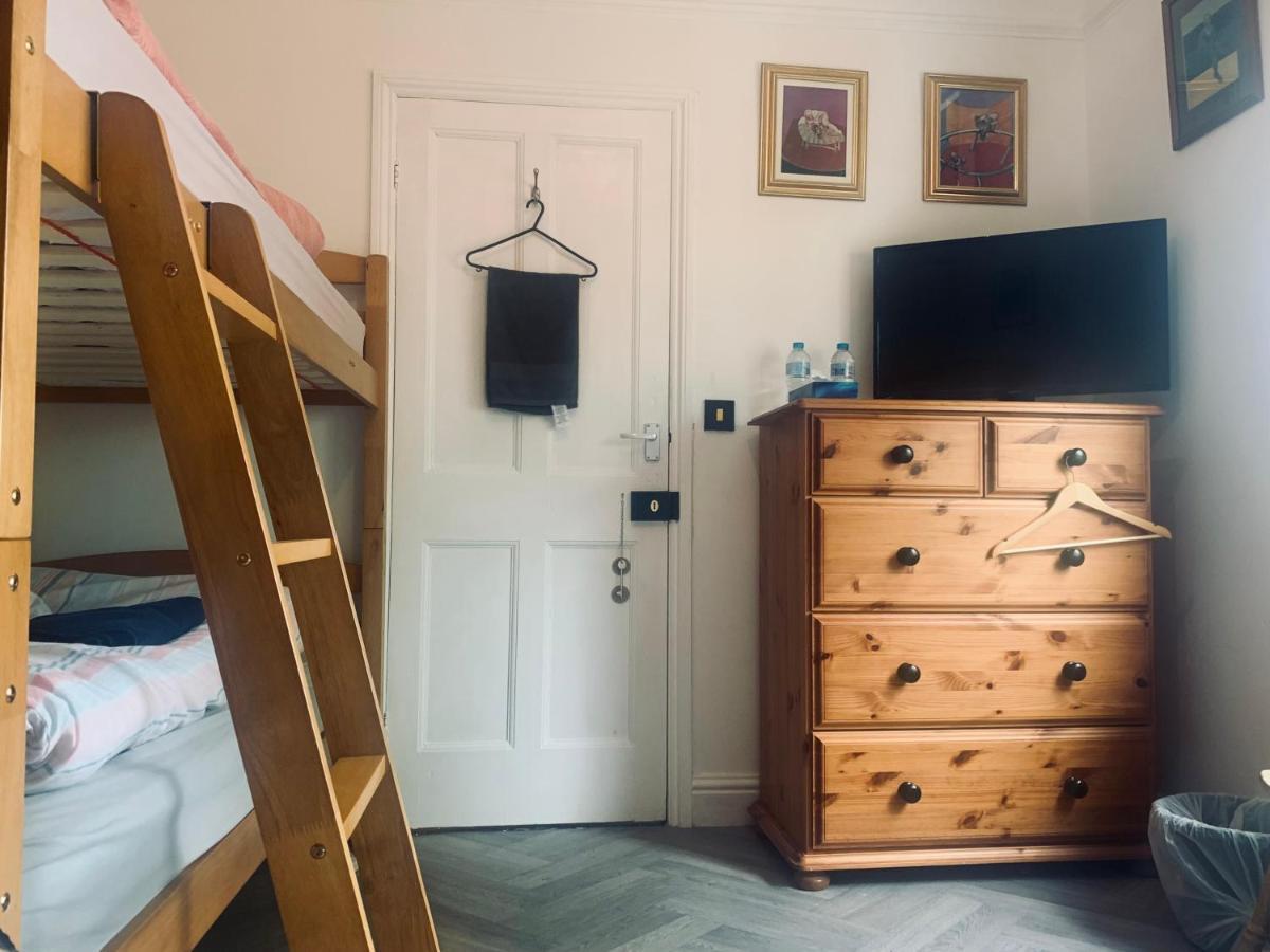 Hikers & Bikers Refuge Bed and Breakfast Ipswich Exteriör bild